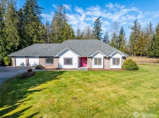 865 Burlingame Rd, Mount Vernon, WA 98274