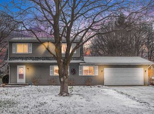 54650 Gilman Dr, Mishawaka, IN