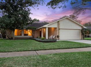 17139 Park Lodge Dr, Spring, TX 77379