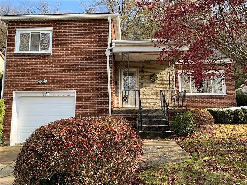 472 Greenridge Rd photo 1