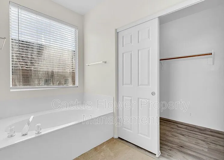 846 W Carob Dr — Photo 24