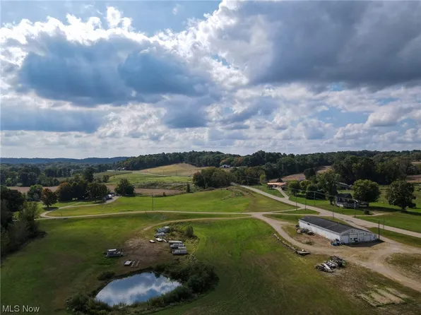 13739 State Route 226, Lakeville, OH 44638