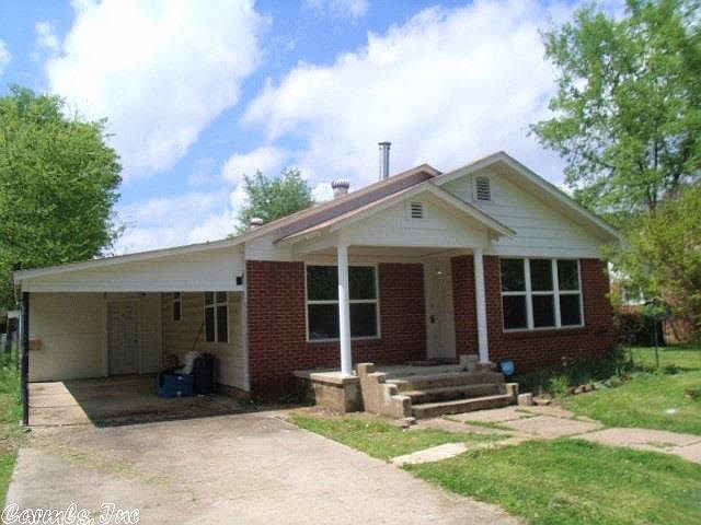 1st image of 618 N Kelley Ave