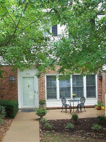 Peaceful Courtyard Entrance