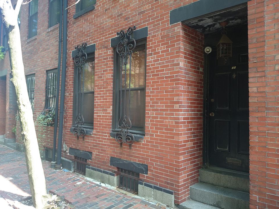 2nd image of 11 Lawrence St