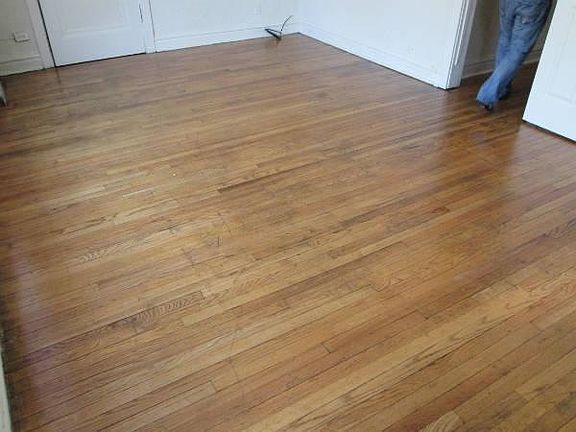 4th image of 4455 W Diversey Ave
