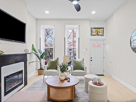 4th image of 1612 E Biddle St