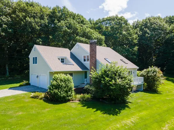 932 Cherry Valley Road, Gilford, NH 03249