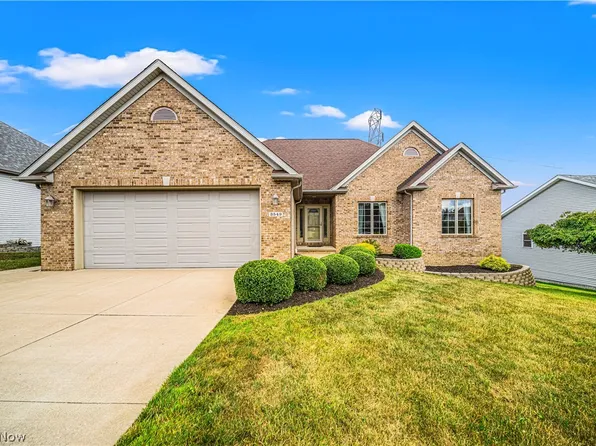 3549 Magnolia Dr, Seven Hills, OH 44131