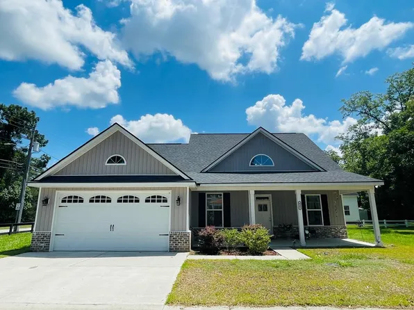 410-A N Caswell St, Glennville, GA 30427