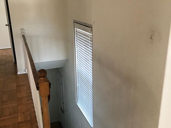 2nd image of 3119 Ravensworth Pl