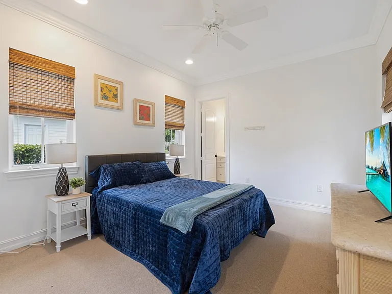 6585 Martinique Way — Photo 5
