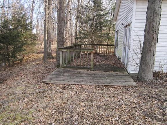 5th image of 870 N Jeffery Dr