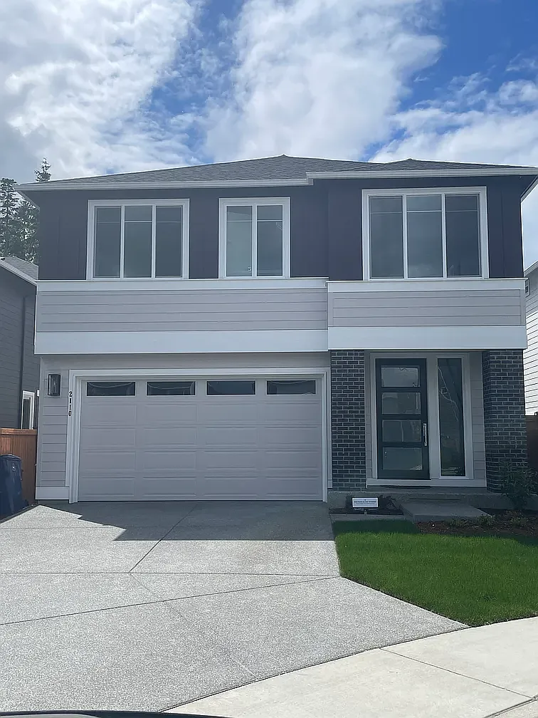 4 bed, 2.5 bath, 2480 sqft, $3,700 — Photo 1