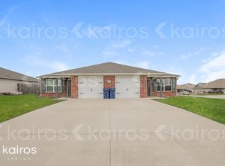 5000 Thomas St #B, Siloam Springs, AR 72761