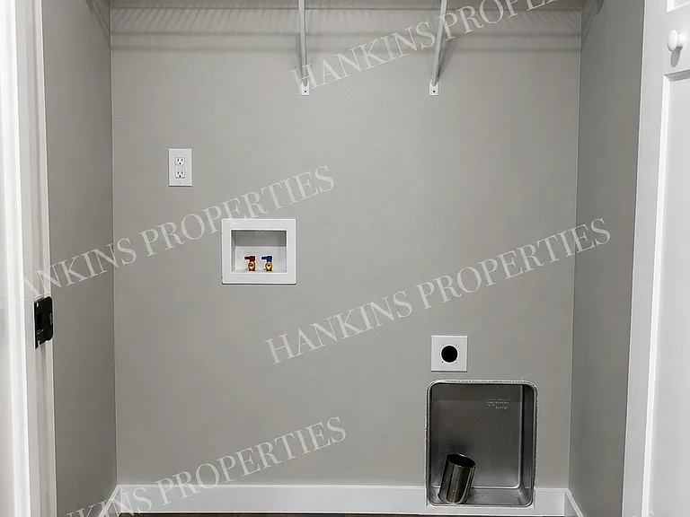 42 Hickory Hill Ln — Photo 6