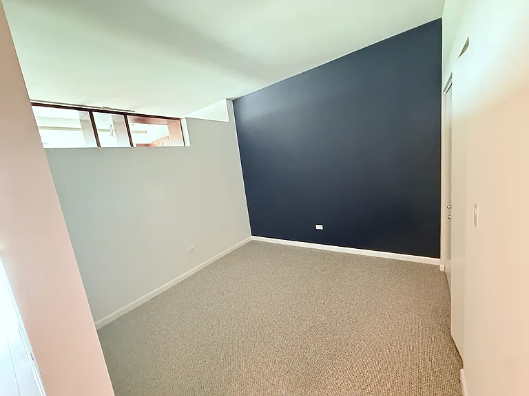 225 S Sangamon St #310 — Photo 8