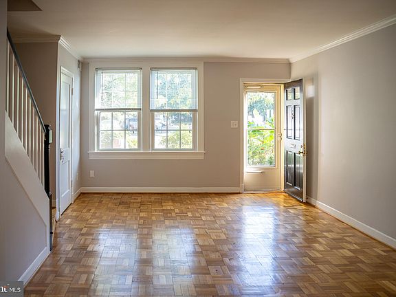 3rd image of 2701 16th St S APT 641