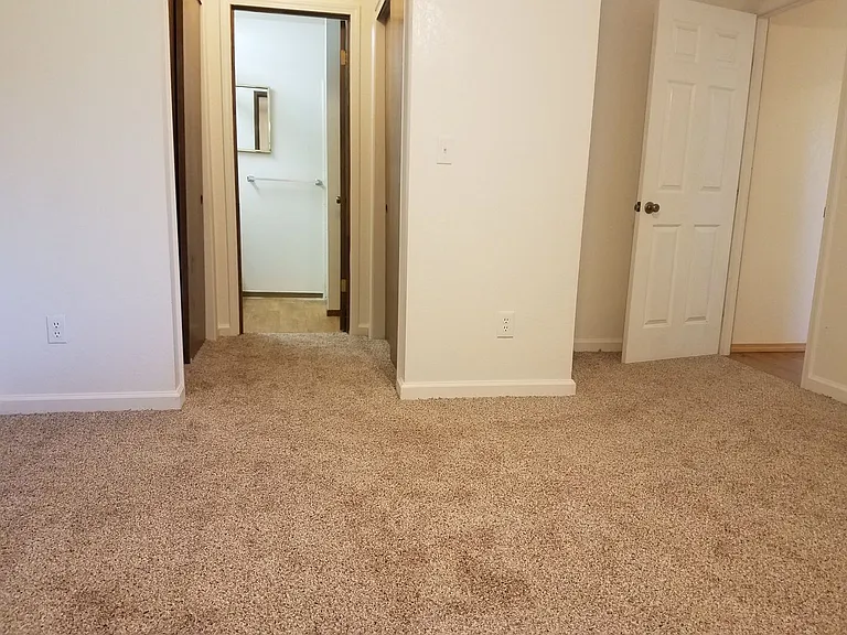 1463 E Millard Way — Photo 12