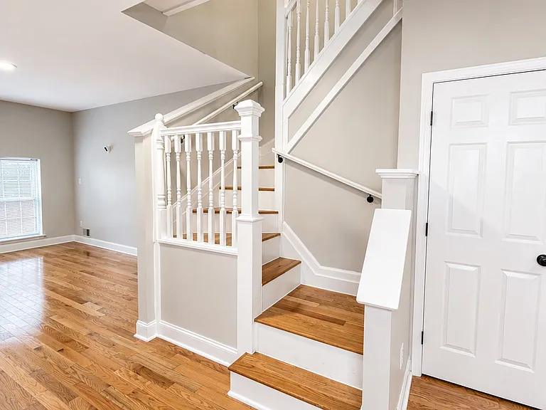 2501 E Fayette St — Photo 3