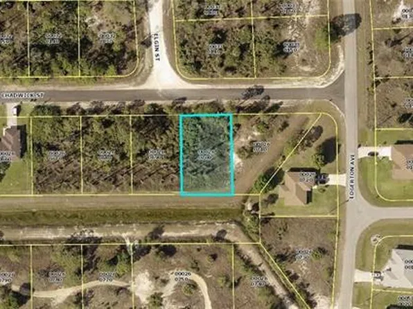 1058 Chadwick St, Lehigh Acres, FL 33974