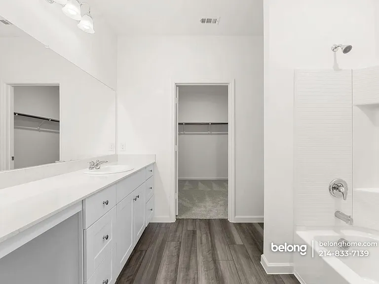 10308 Holycross Ln — Photo 7