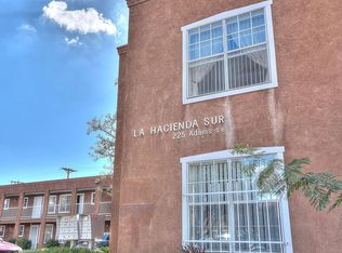 225 Adams St SE, Albuquerque, NM 87108