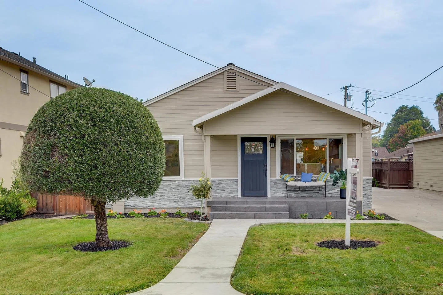 1196 Clark St photo 1