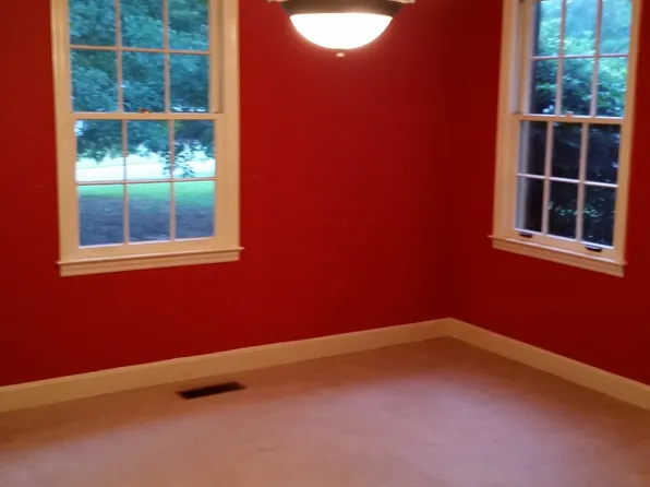 207 Spencer St, Barnesville, GA 30204