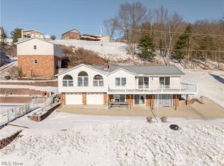 382 E Mohawk Dr, Malvern, OH 44644