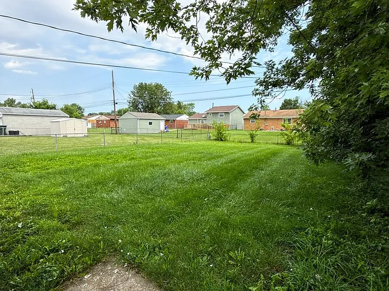 1386 Faber Ave — Photo 18
