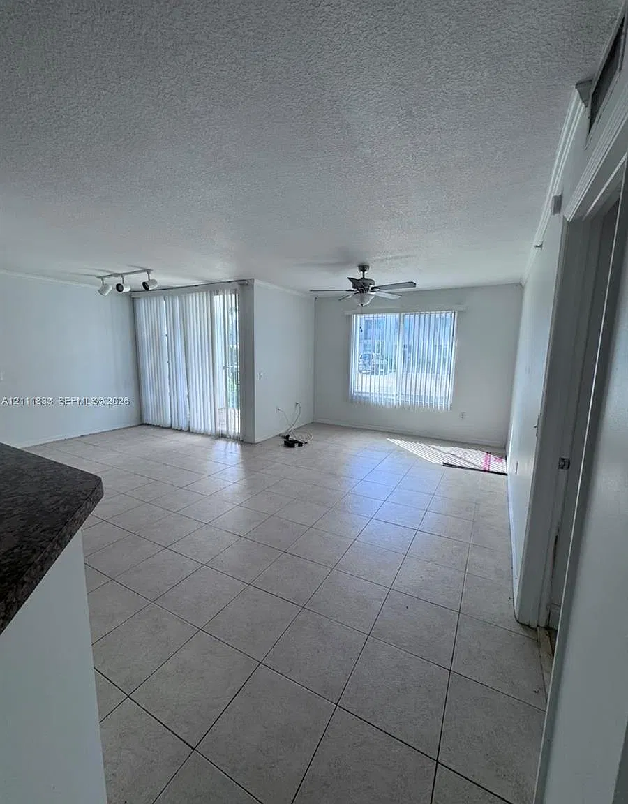 Villa Del Sol Condo — Photo 3
