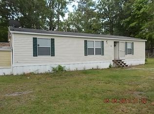 77 McMahan Dr, Crawfordville, FL 32327