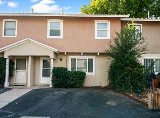 6033 Calle Nueve NW, Albuquerque, NM 87107