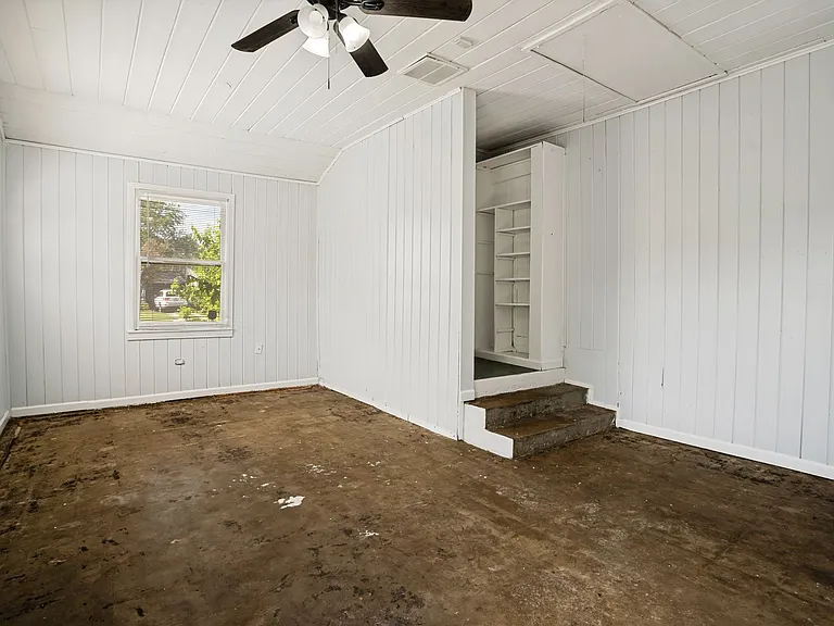 2514 Waverly Ave — Photo 14