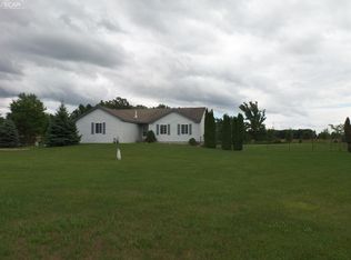 2210 Oakwood Rd, Ortonville, MI