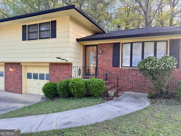 3710 Creekview Cir S, Atlanta, GA 30349