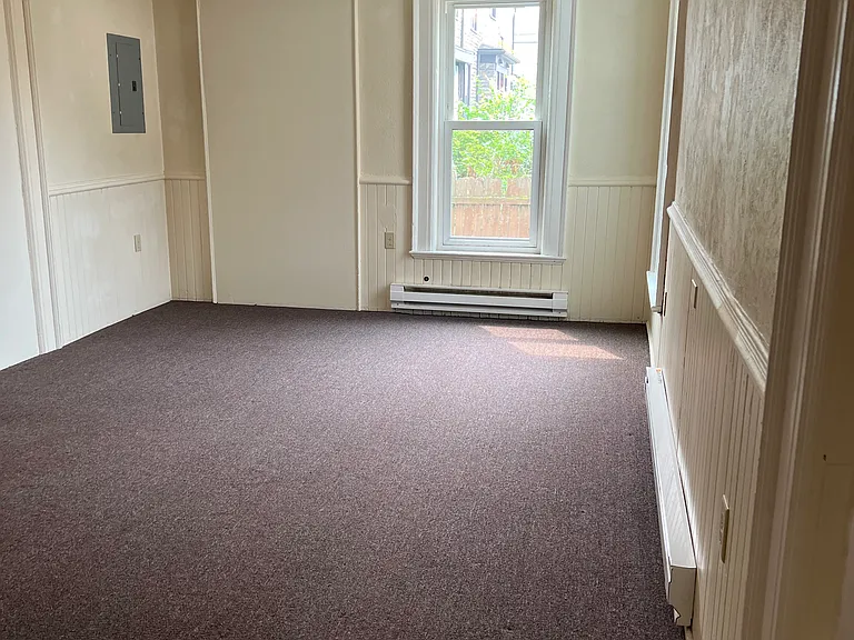 422 Walnut St #2 — Photo 8