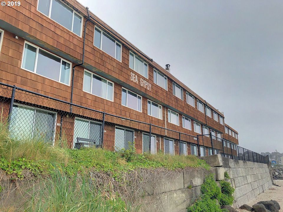 1st image of 145 NW Inlet Ave #316