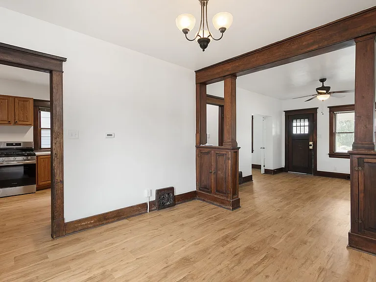 230 E Mishawaka Ave — Photo 13