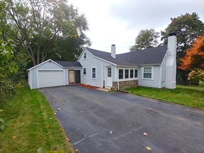 31 W Division St, Holbrook, MA, 02343