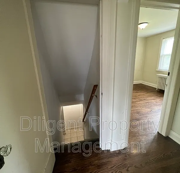 642 Bolivar St #MAIN FLOOR — Photo 52