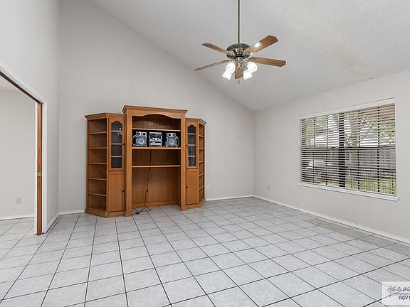 5th image of 755 Habana St