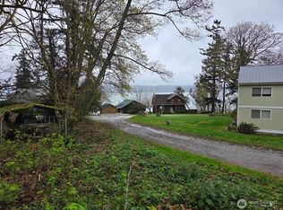 M Division, Hat Island, WA 98206