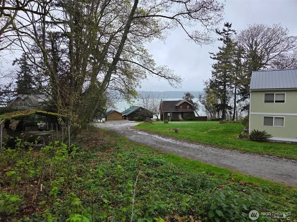 61 M Cascade Drive, Hat Island, WA 98206