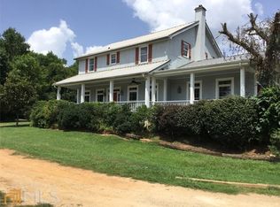 891 Bear Creek Rd, Moreland, GA 30259