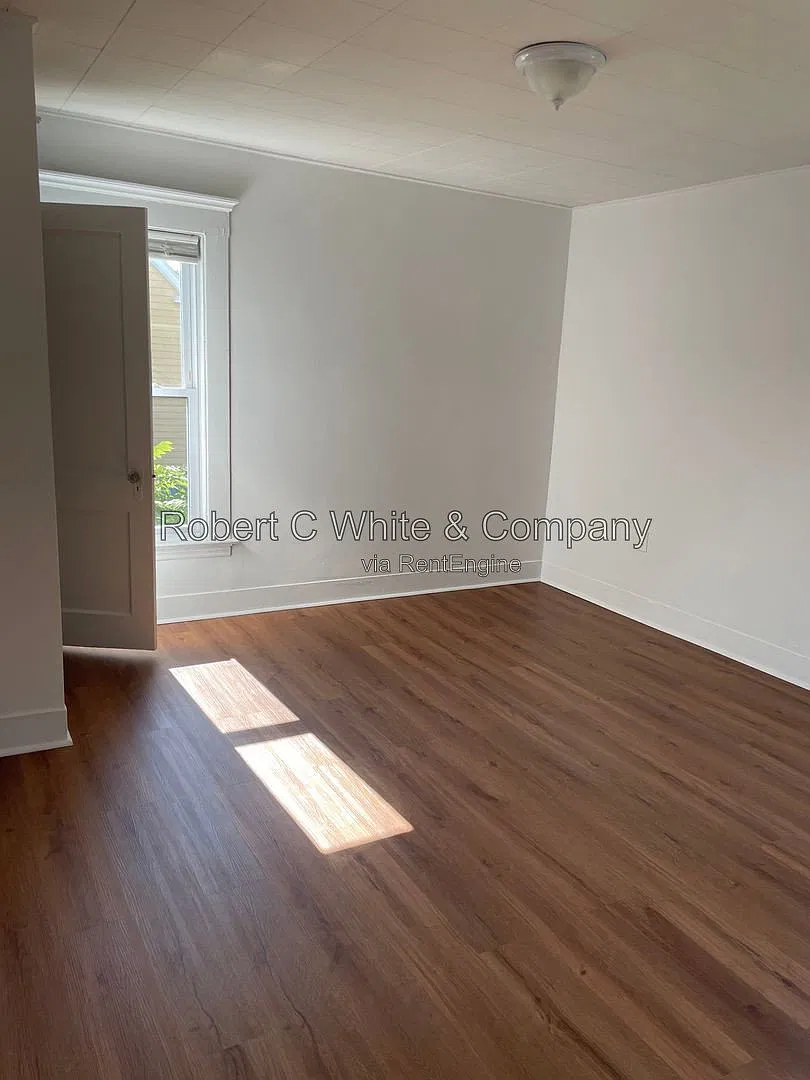 2 bed, 1.5 bath, 1600 sqft, $1,765 — Photo 2