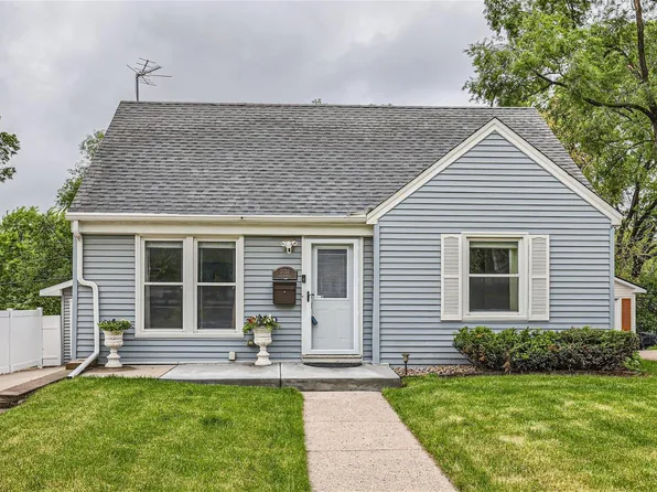 3030 Texas Ave S, Saint Louis Park, MN 55426