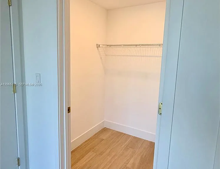 90 NE 32nd St #711 — Photo 33