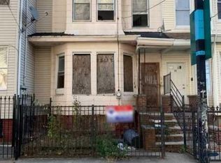 141 1/2 Clifton Ave, Newark, NJ 07104